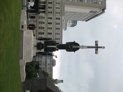 18 Christchurch Remembrance Monument